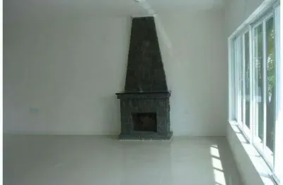 Casa assobradada com 300 m² localizada no jardim do mar em são bernardo do campo/sp.