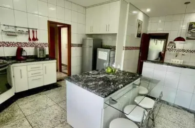 Sobrado a venda com 550m² localizado no bairro santa maria em santo andré.