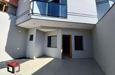 Sobrado novo com 120m² com projeto moderno localizado no bairro curuça em santo andré/sp.