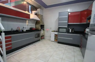 Sobrado com 211,25m² localizado no bairro assunção em são bernardo do campo - sp.