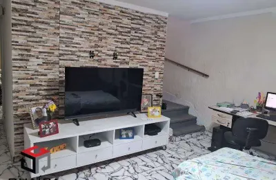 Casa de 200m² localizada no bairro jardim em santo andré - sp