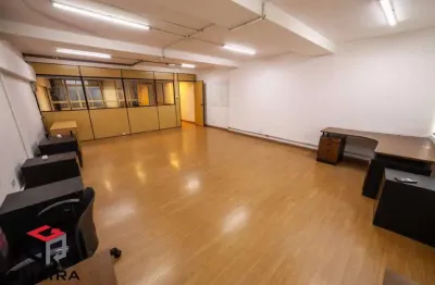 Conjunto comercial de 124m2 na aclimação à venda, com 3 divisões internas, recepção e 2 banheiros