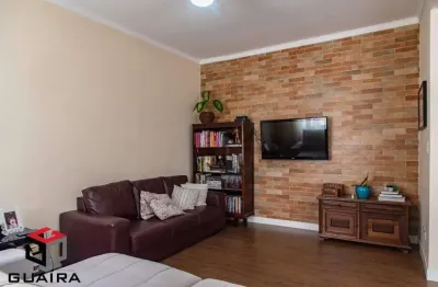 Casa com 205m², localizada no bairro cambuci em são paulo- sp
