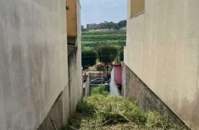 Terreno à venda na Rua Agamenom Magalhães, Ao lado do, Parque Gerassi, Santo André