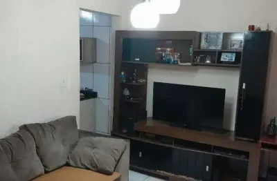 Casa térrea com 125m² localizada no parque capuava em santo andré.