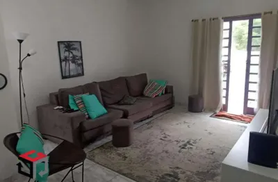 Sobrado com 246 m² localizado no bairro eldízia em santo andré - sp.