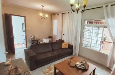 Casa com 4 quartos à venda na Rua Amadeo Paulino Vallério, 5, Santa Terezinha, São Bernardo do Campo
