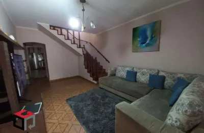 Sobrado amplo com 200m² localizado na vila pires em santo andré/sp.