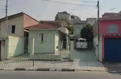 Casa à venda na Rua Oscarito, 682, Jardim Sílvia Maria, Mauá
