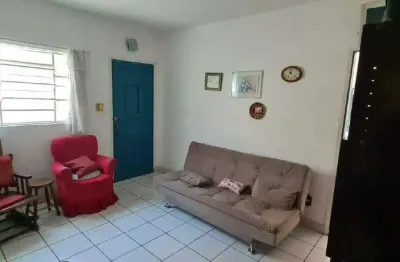 Casa térrea ampla com 225m² localizada no bairro rudge ramos em são bernardo do campo/sp.