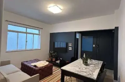 Apartamento reformado com 2 quartos, sala, cozinha, lavanderia, 1 vaga, em higienópolis com 76m²