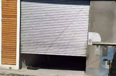 Ponto comercial para alugar na Avenida Fernando Ferrari, 418, Ferrazópolis, São Bernardo do Campo