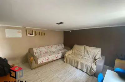 Imóvel de 200m² com 2 casas térreas, cada uma com 1 quarto em são caetano do sul.