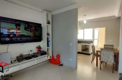 Sobrado com 2 suítes, 3 vagas de garagem, ótimo valor