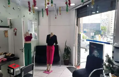 Loja comercial com charmoso apartamento na sobreloja à venda!