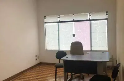 Sobrado em rudge ramos – 3 quartos, sendo 1 suíte, com quintal e churrasqueira