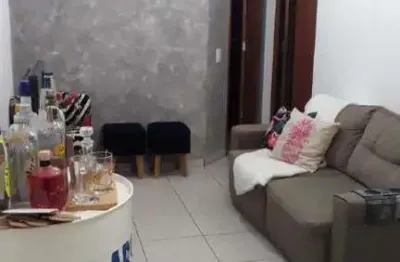 Apartamento sem condomínio, 2 dormitórios, perto da rua carijós