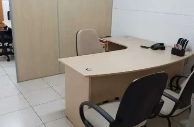 Sala comercial para alugar na Rua Professor Licínio, 432, Vila Scarpelli, Santo André