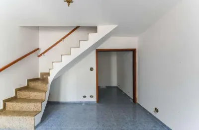 Casa com 2 quartos à venda na Rua Tenente Azevedo, 256, Cambuci, São Paulo