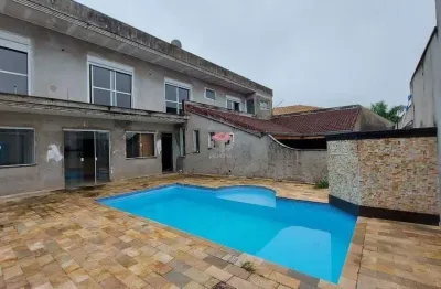 Morar com conforto e espaço: sobrado 580m no parque dos pássaros