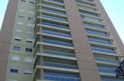 Apartamento com 3 quartos e 3 vagas na vila nova conceição 162 m²