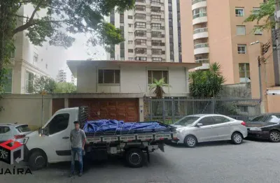 Casa com 3 quartos à venda na Rua Inajaroba, 156, Vila Nova Conceição, São Paulo
