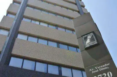 Sala comercial à venda na Avenida Vereador José Diniz, 3720, Santo Amaro, São Paulo