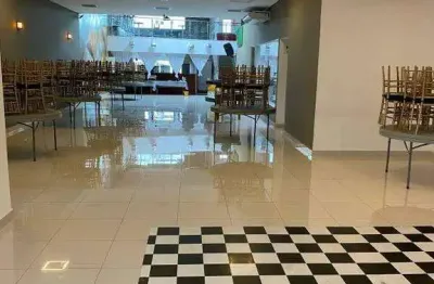 Sala comercial para alugar na Rua Tiradentes, 415, Centro, Diadema
