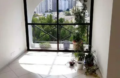 Apartamento com 2 dormitórios, duas varandas e vaga – próximo ao metrô