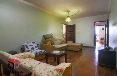 Espaçoso sobrado á venda com 200m² no parque jabaquara.