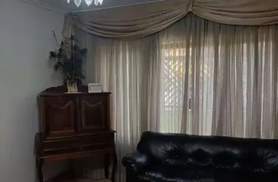 Sobrado com o3 dormitórios e 07 vagas de garagem em santo andré