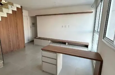 Prédio com elevador, varanda gourmet, infra estrutura para ar condicionado, água e gás individual!