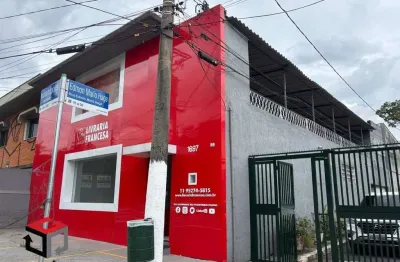Sobrado comercial/residencial à venda – 380 m², 5 andares e garagem para 6 carros