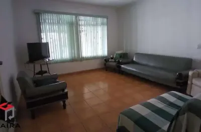 Sobrado vila mariana próximo ao metrô santa cruz e klabin, 3 vagas de garagem, ótima localização.