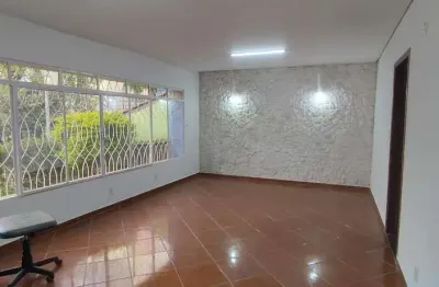 Casa para aluguel 4 quartos 1 suíte 16 vagas Campestre - Santo André - SP
