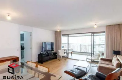 Apartamento 3 dormitorios, sendo os 3 suites em moema com 149m²