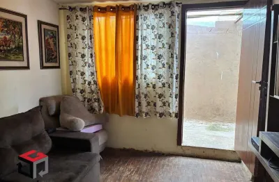 Casa com 2 quartos à venda na Rua Alberto Zírlis, 249, Vila Lutécia, Santo André