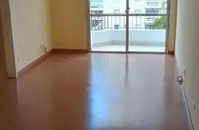 Apartamento á venda totalmente reformado com 64m² no campo belo.