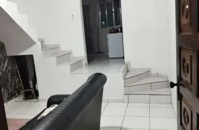 Casa com 3 quartos à venda na Rua Lírio do Vale, 59, Sacadura Cabral, Santo André