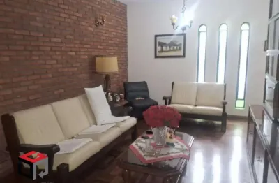 Sobrado à venda 4 quartos 1 suíte 2 vagas Nova Petrópolis - São Bernardo do Campo - SP