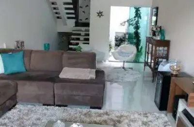 Sobrado à venda 3 quartos 3 suítes 3 vagas Metalúrgica - Santo André - SP