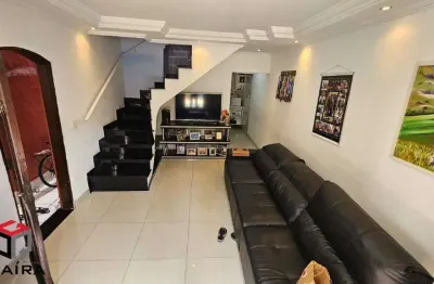 Sobrado à venda 3 quartos 2 vagas Ferrazópolis - São Bernardo do Campo - SP