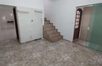 Sobrado para aluguel 3 quartos 1 suíte 2 vagas Santo André - Santo André - SP