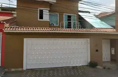 Sobrado à venda 3 quartos 3 suítes 6 vagas espacial - são bernardo do campo - sp