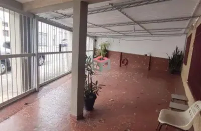 Terreno à venda na Rua Antônio Bastos, 391, Vila Bastos, Santo André