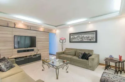 Sobrado com 235 m² localizado no bairro homero thon em santo andré.