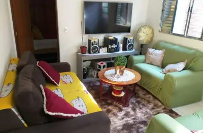 Casa térrea com 110m² localizado no jardim stella em santo andré- sp.