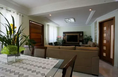 Sobrado com 183 m² localizado no bairro curuçá em santo andré.
