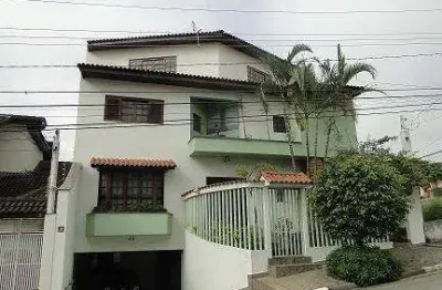 Sobrado amplo com 630m² localizado no parque dos pássaros em são bernardo do campo- sp.