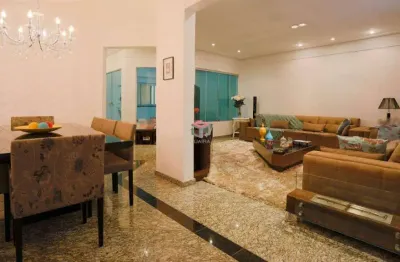 Sobrado com 500 m² localizado no bairro campestre - santo andré .